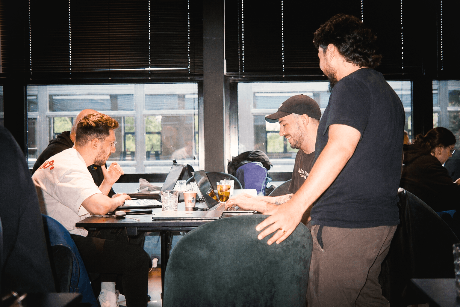 Networking pour les introvertis : réseauter sans pression